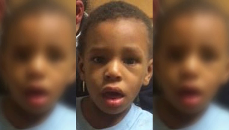 8ec810e7-Chicago police say this boy was found alone at Douglas and Homan on Nov 27 2016