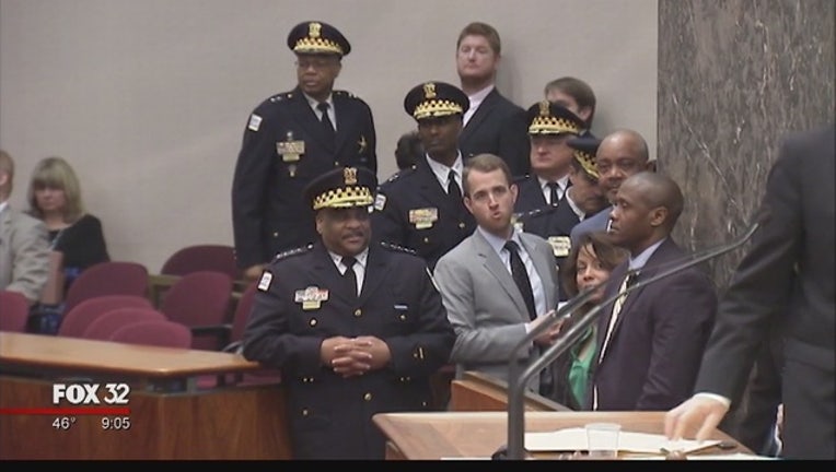 96208926-chicago-police-officers-eddie-johnson