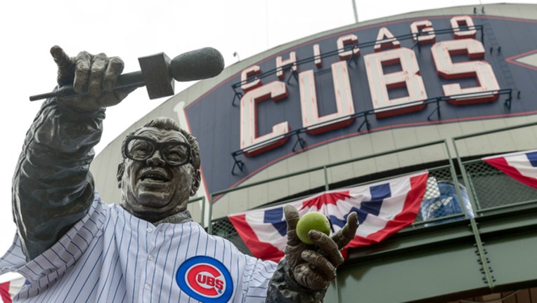 harry-caray-statue-cubs_1477911447842.jpg