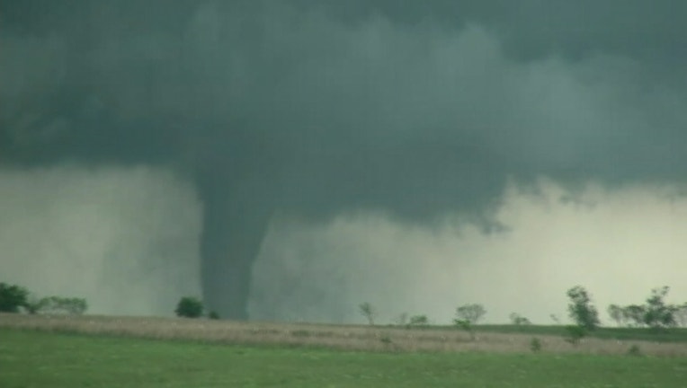 tornadoimg_1462831839938_1285364_ver1.0_1462832179560.jpg