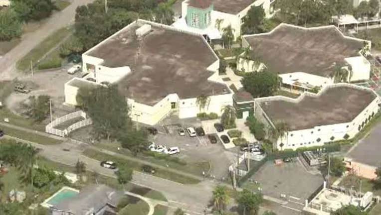 b222d79b-WSVN_school gun_10022018_1538514338074.jpg-401385.jpg