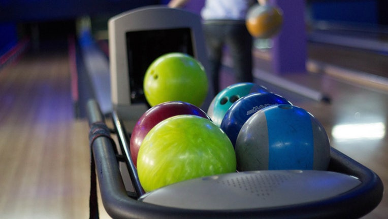 b32158ad-bowling-alley_1483887623827.jpg