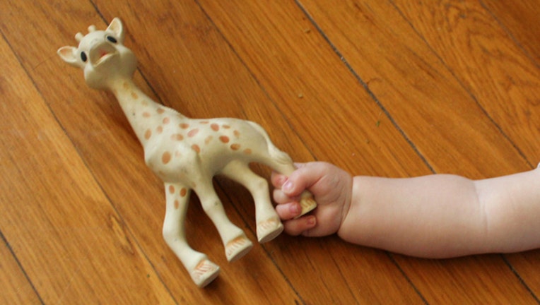 b446f14d-sophie-giraffe_1484657576012.jpg