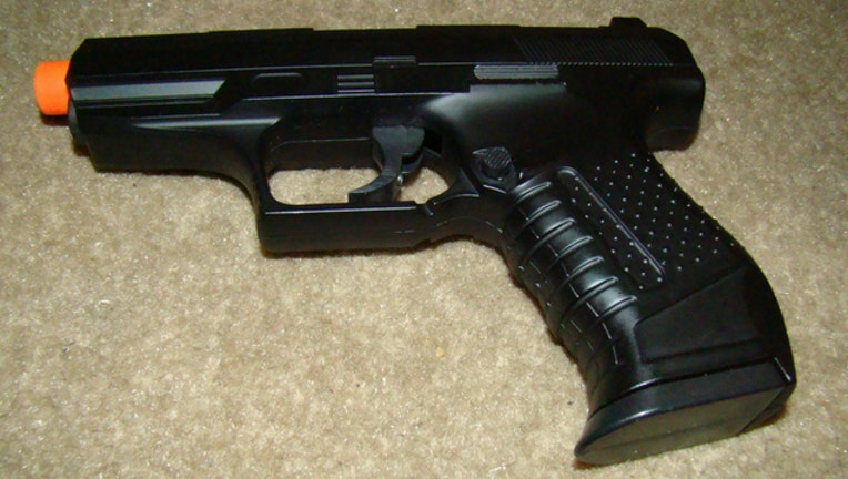b4b63219-bb gun_1470357631075.jpg