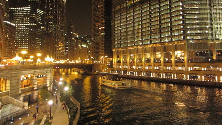 chicago-river-trump_1498315563901.jpg