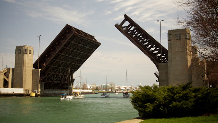 lake shore drive bridge_1465851201624.jpg