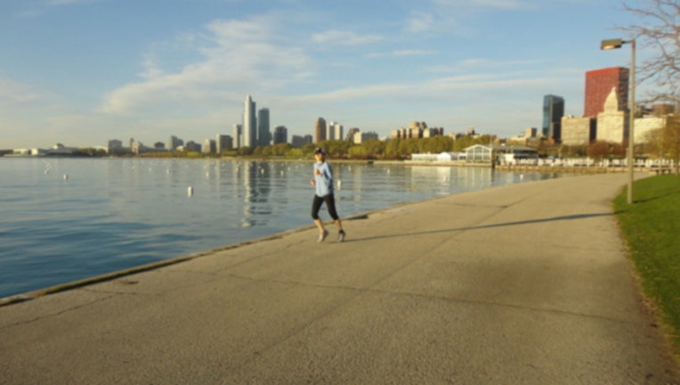 ce9deae4-jog chicago lake path_1475092307105.jpg