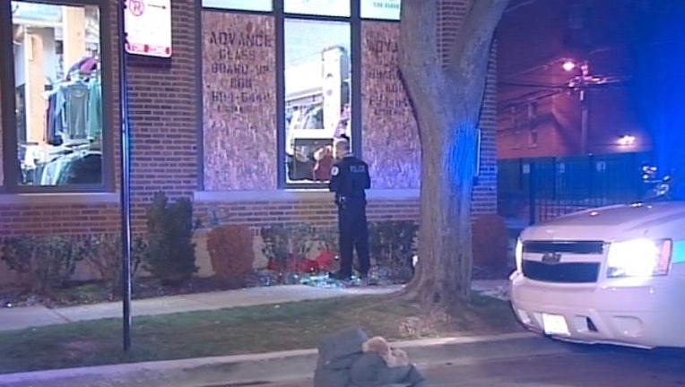 Smash And Grab Burglars Hit Lincoln Park Clothing Store 4 Times In
