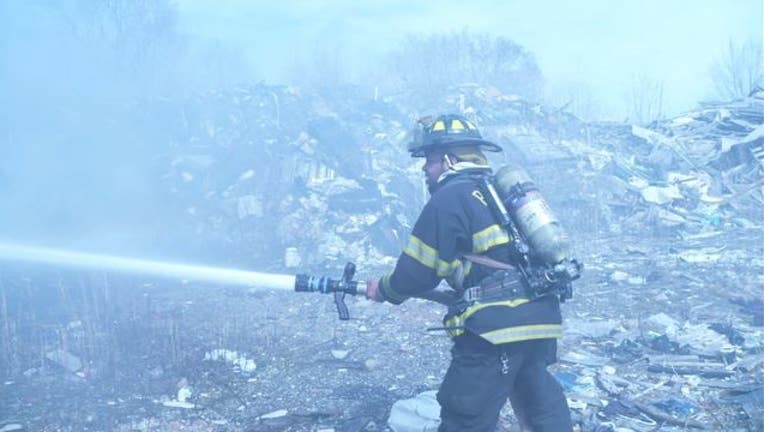 d78b9154-Harvey junkyard fire (image courtesy Chicago Sun-Times Media Wire)