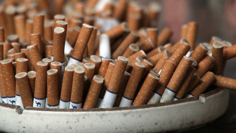 cigarettes-ashtray_1477322086152.jpg