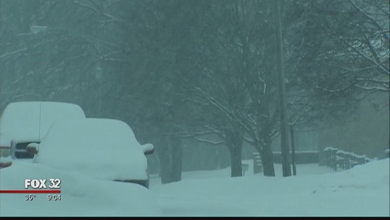 Cold weather and snow hit the Chicago area