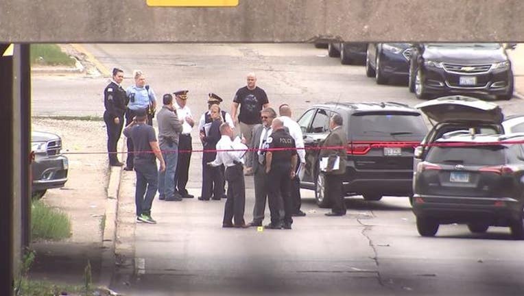 dc871dc8-DEA agent shoots and kills drug suspect in Chicago