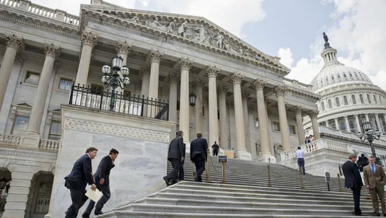 lawmakers-capitol-hill_1457249964773.jpg