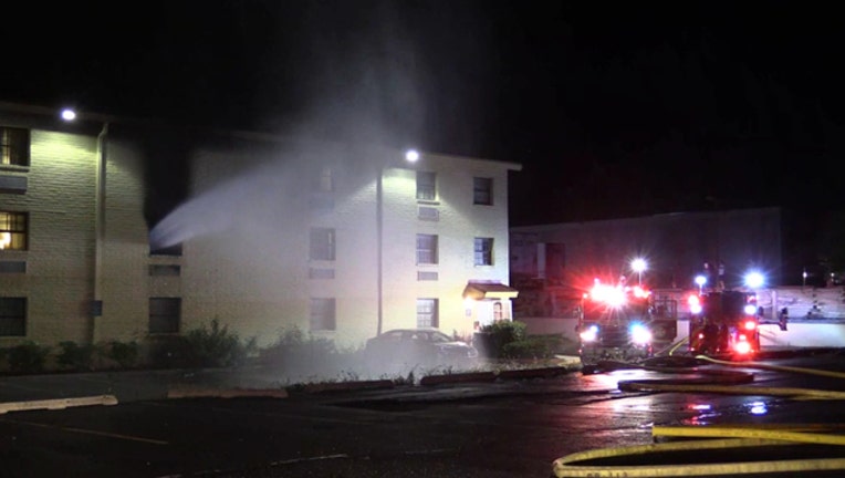 ea8225ff-apartment-fire_1471864720613.jpg