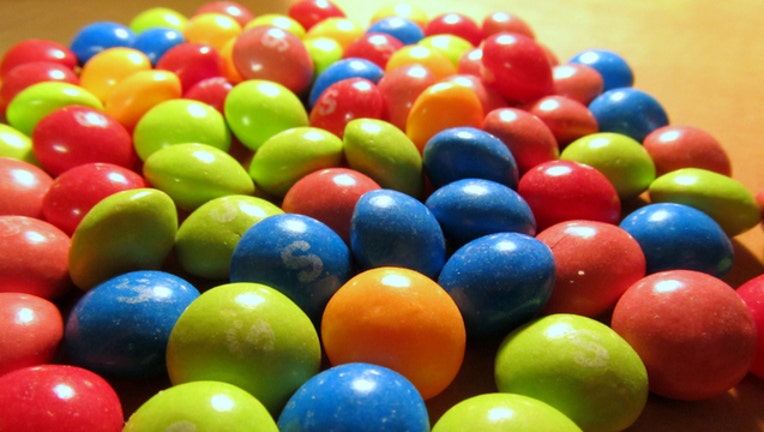 ed165d07-skittles_1466073719107.jpg