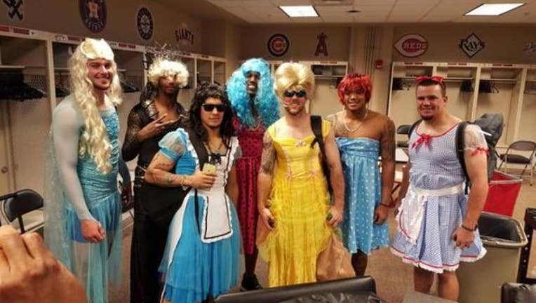 eead0eb5-cubs-rookies-princess-costumes