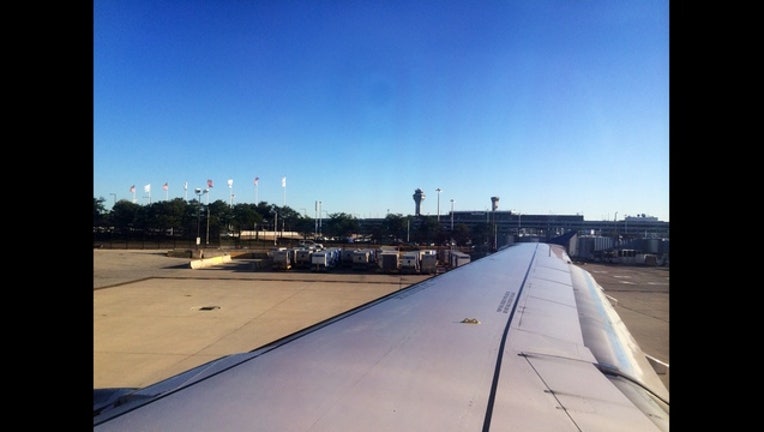 ohare-airport-airplane-wing