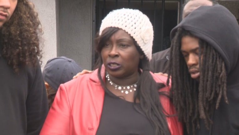 Stephon Clark Presser KTVUBCME01_3.mpg_13.34.42.18_1551645683790.png-405538.jpg