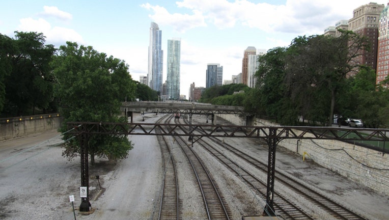 fb4991d0-south-shore-rail_1475581870673.jpg
