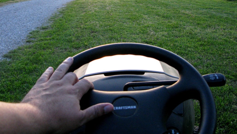 fcad18c2-riding mower_1468614556147.jpg