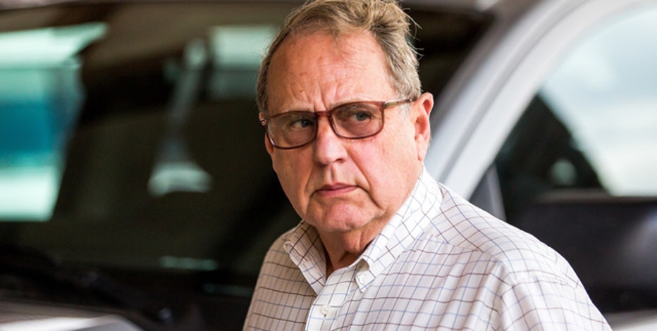 White Sox Chairman Jerry Reinsdorf meets with Illinois lawmakers about new stadium funding