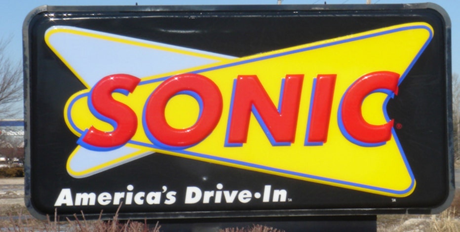 sonic on tobacco road DRIVE-IN - Updated July 2026 - 28 Photos & 10 Reviews - 2505 Rd, Hephzibah, Georgia - +17067967654 - Burgers Sonic puts up sign asking
