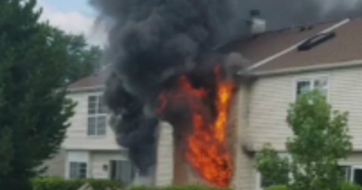 Man injured after suburban house explodes | FOX 32 Chicago
