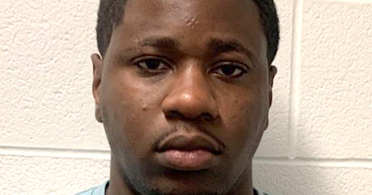 Man charged with dragging state trooper with car in Chicago | FOX 32 ...