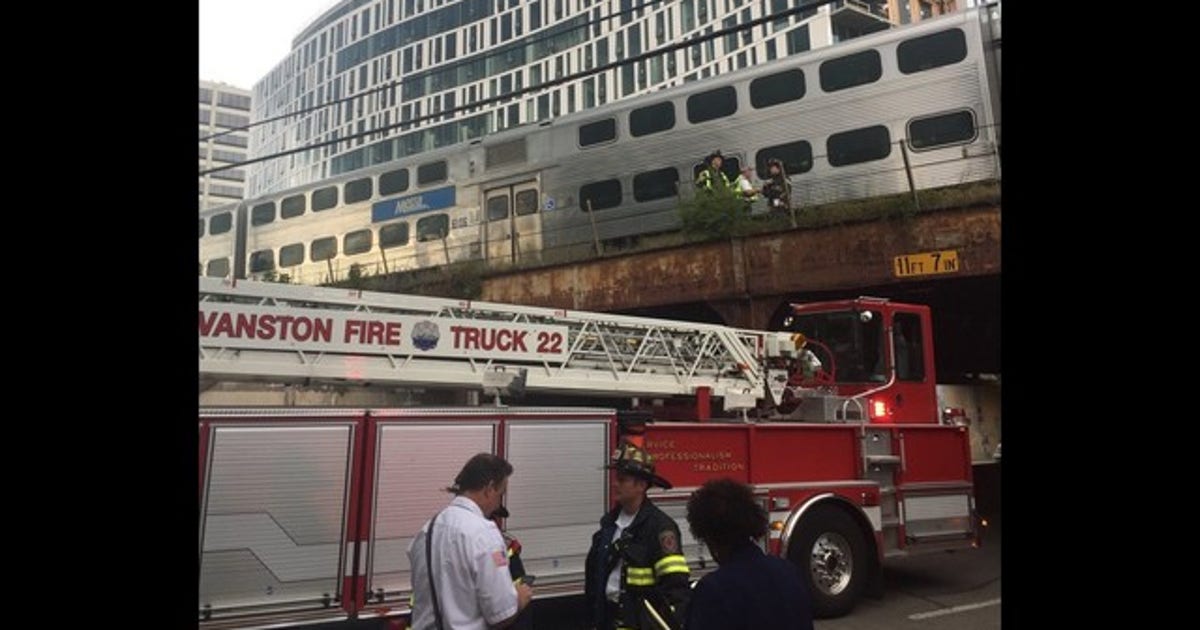 Man struck, killed by Metra train in Evanston | FOX 32 Chicago