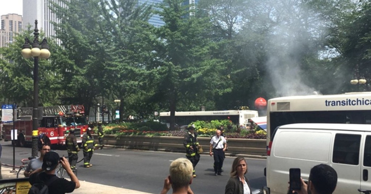 CTA bus catches fire in Loop | FOX 32 Chicago