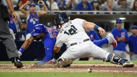 Cubs' wild-card lead cut, Padres walk off 9-8 in 10th