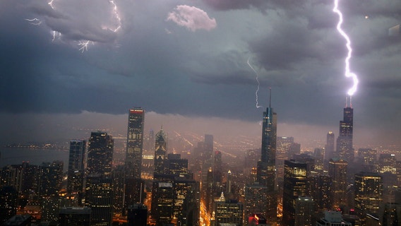 Chicago weather: Severe storms possible Thursday, all threats on the table