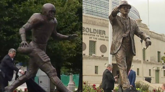 Bears unveil statues of Walter Payton, George Halas at Soldier Field