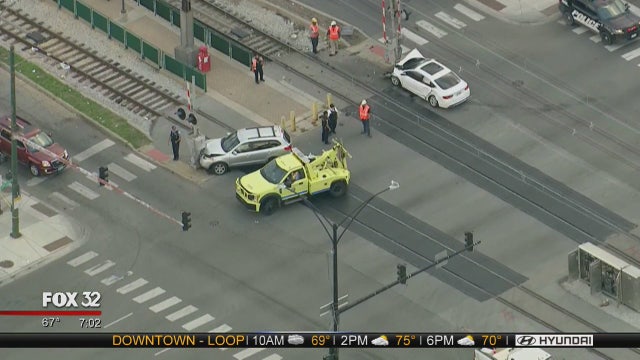 2 injured in vehicle crash on Metra Electric tracks in South Shore