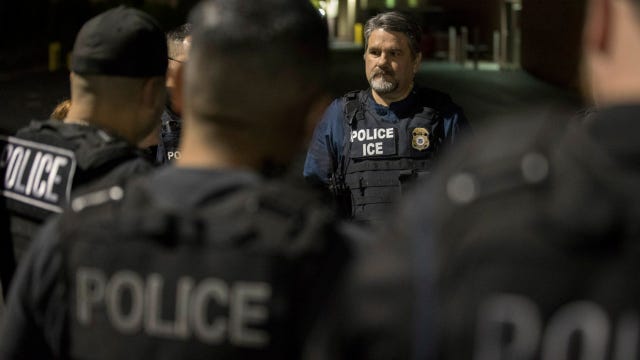 Chicago police instructs officers to not cooperate with DHS, memo shows: ‘Sickening what’s happening'