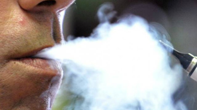 Pritzker bans indoor vape, e-cigarette use in public spaces