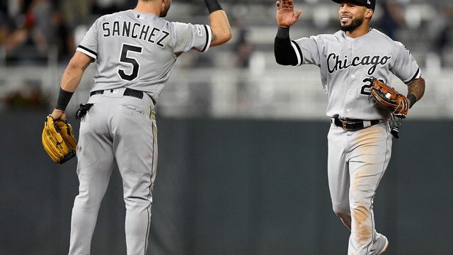 Twins lose 3-1 to White Sox, division lead trimmed to 4