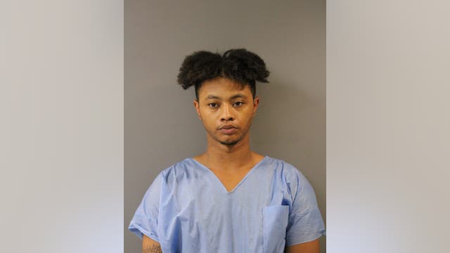 Chicago man followed teen off bus before sexually assaulting her in Burbank alley: police