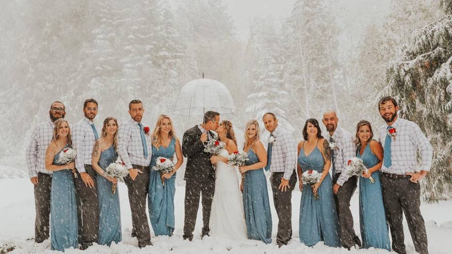 snow-crashes-fall-wedding1-courtesy-jaime-denise-photography.jpg