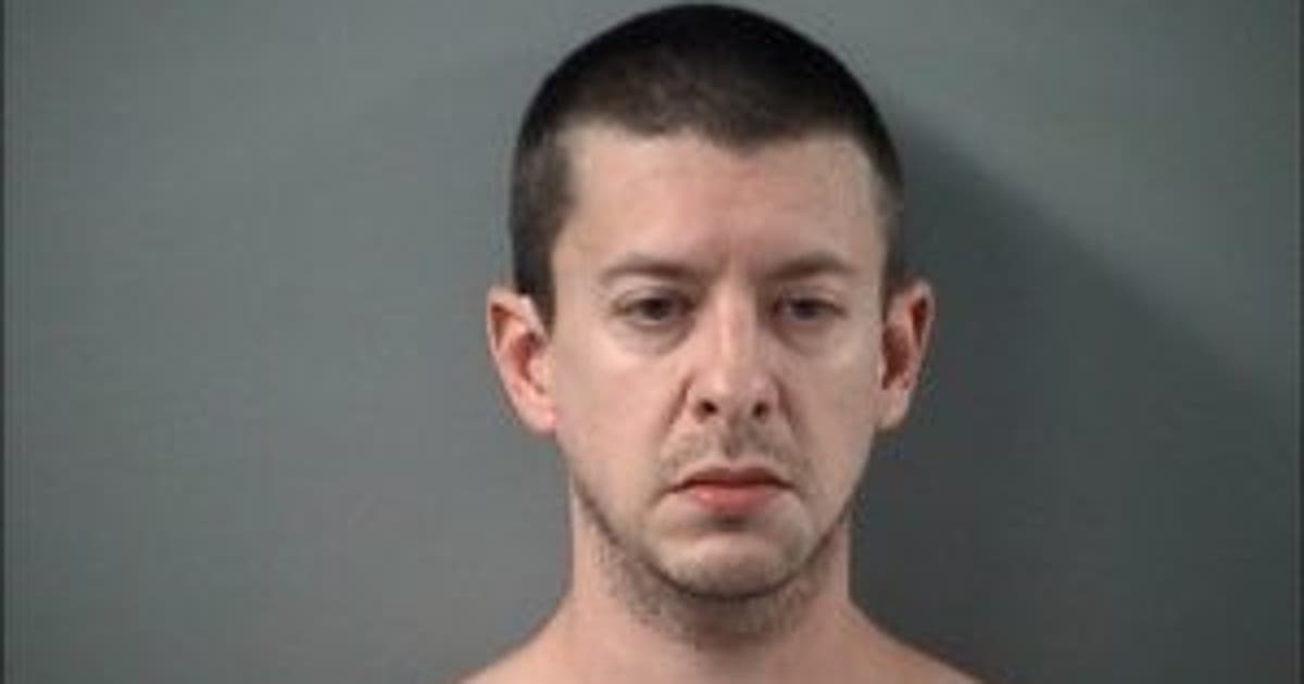 Man in custody after 3 stabbed in Crystal Lake | FOX 32 Chicago
