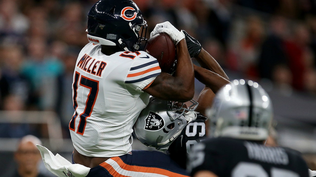 Oakland Raiders beat Chicago Bears 24 to 21 in London