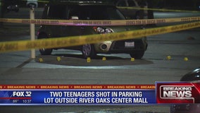 Woman, teen killed in shooting outside River Oaks Center in Calumet City