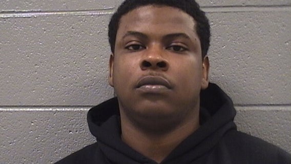 Man charged with shooting Wendy's co-worker at Alsip location