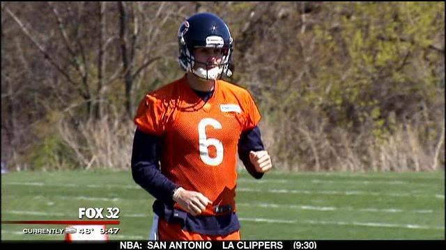 Cutler back to watching after going through limited practice