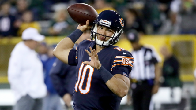 Focus is on QB choice as Trubisky, Bears host Watson, Texans