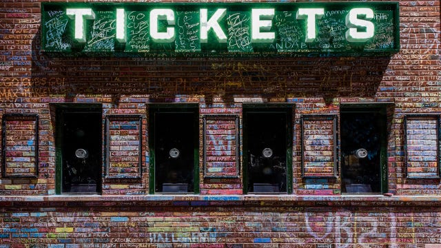 Messages, art on Wrigley's walls to be removed this week