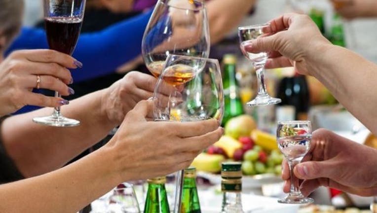 b913a477-cheers-drinks-alcohol-beer-party.jpg