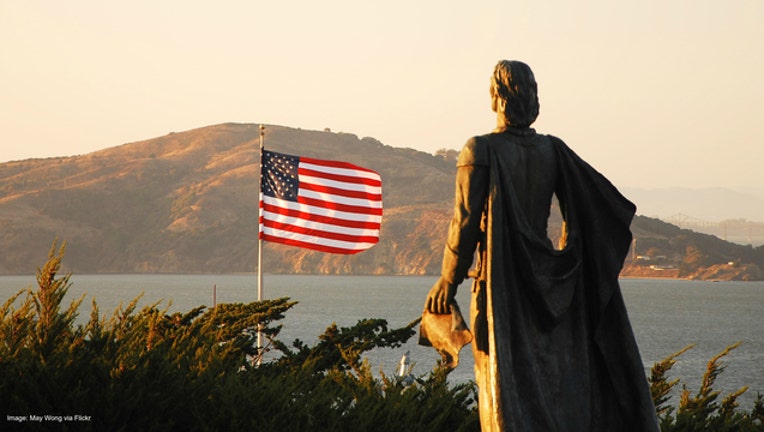 c0e3eec6-Christopher Columbus statue at Coit Tower, San Francisco