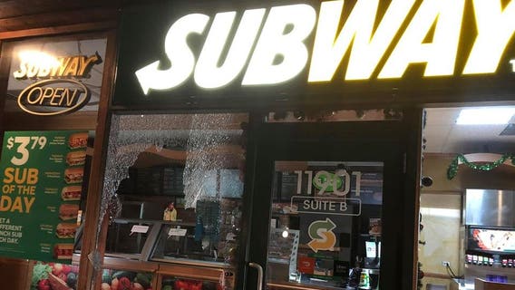 Burglars shatter Palos Park Subway restaurant window, steal register