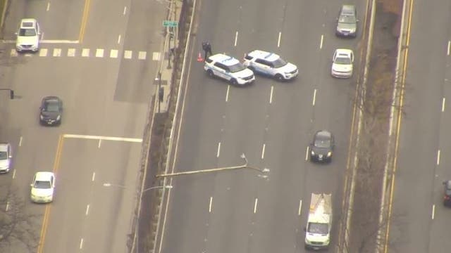 Light pole falls into Lake Shore Drive amid high winds, closing 3 southbound lanes